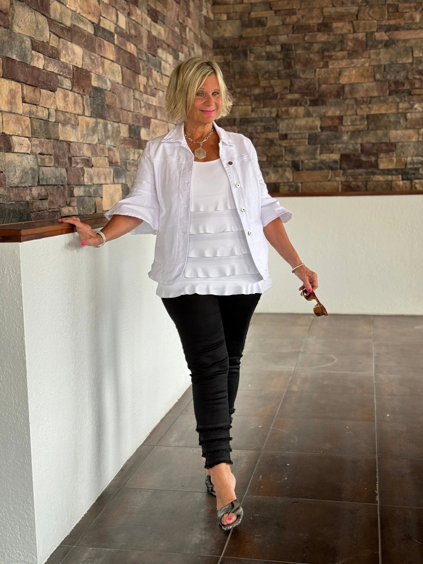 LULU-B SOUTH BEACH BLACK ANKLE PANT