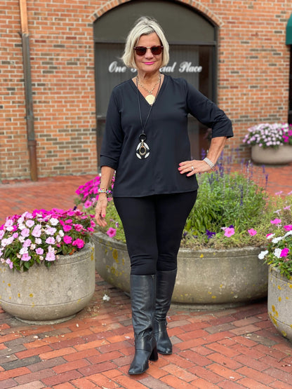 LULU-B BLACK TAILORED V SLEEVE