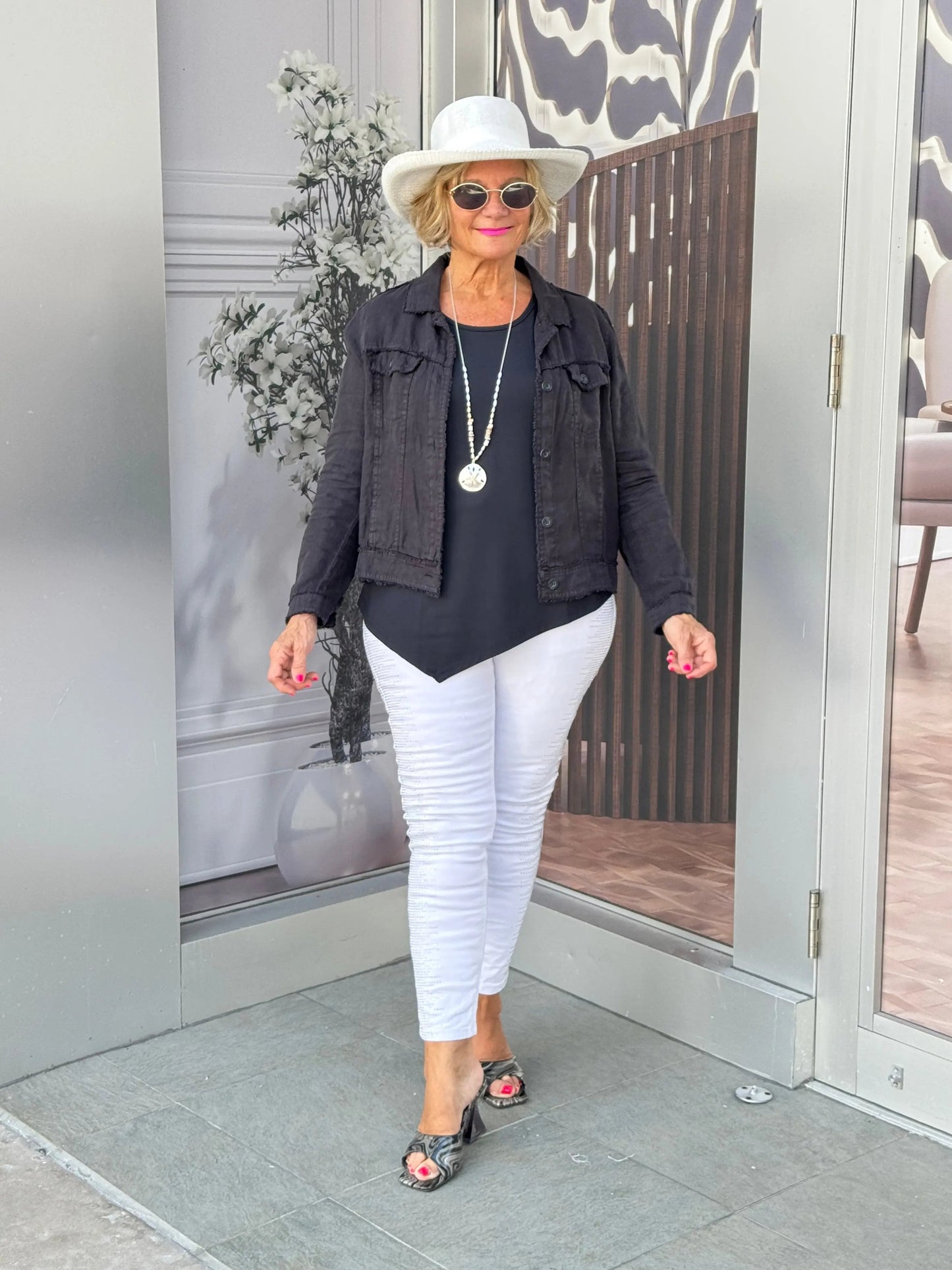 LULU B BLACK LINEN JACKET