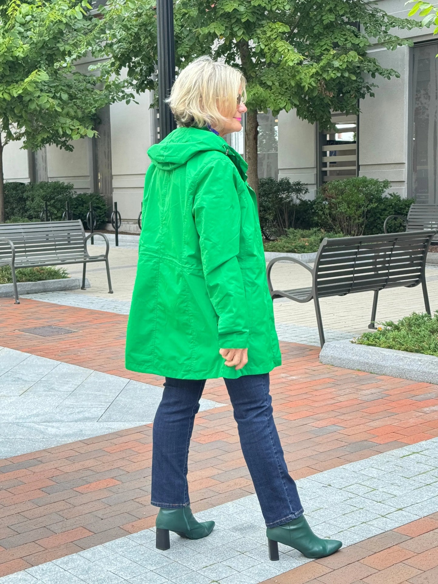LOGAN GREEN RAINCOAT