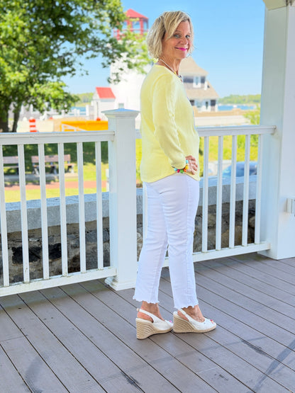 BEACH CLUB YELLOW CRAB SWEATER