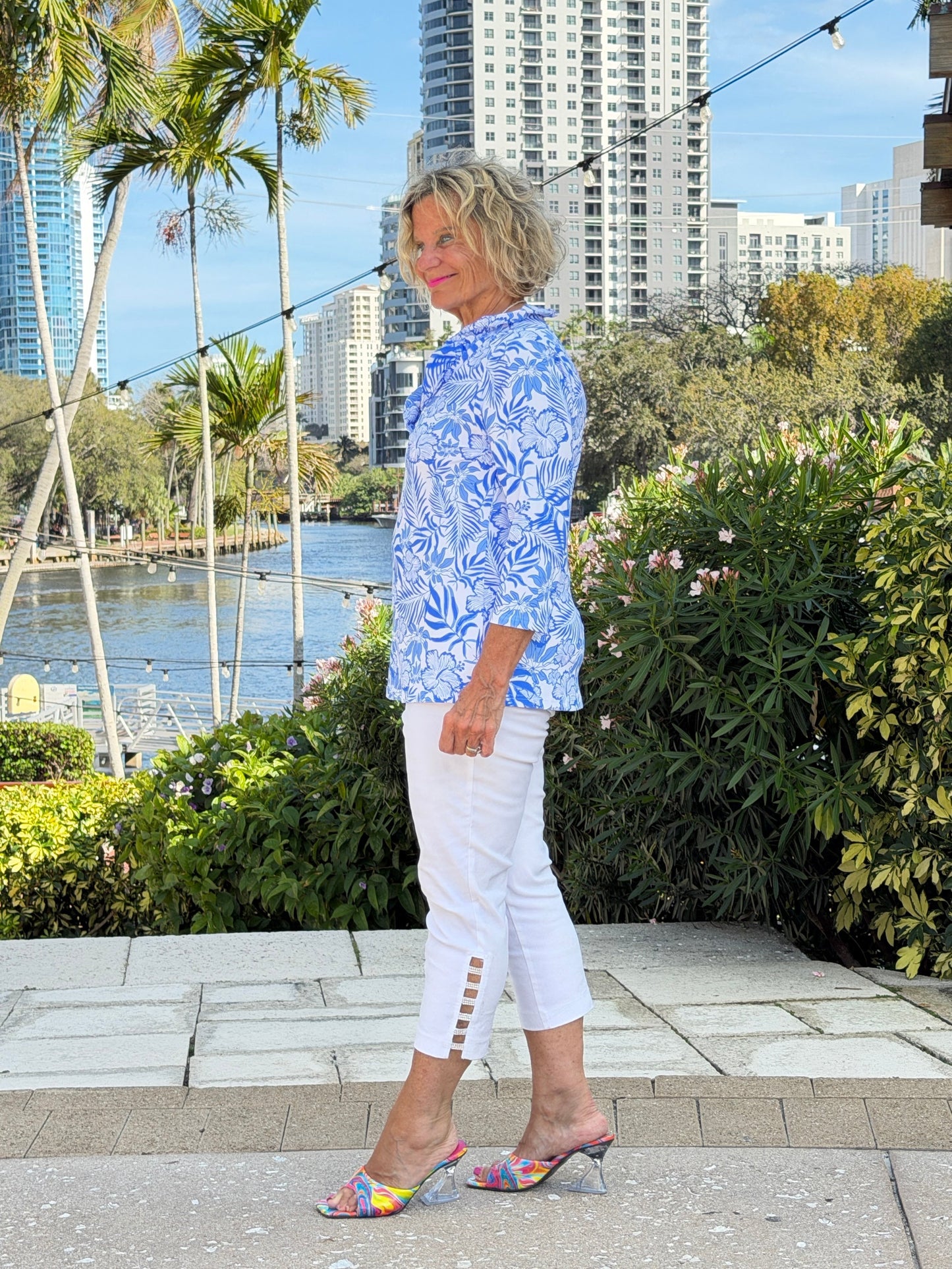 LULU B HIBISCUS COAST RUFFLE TOP