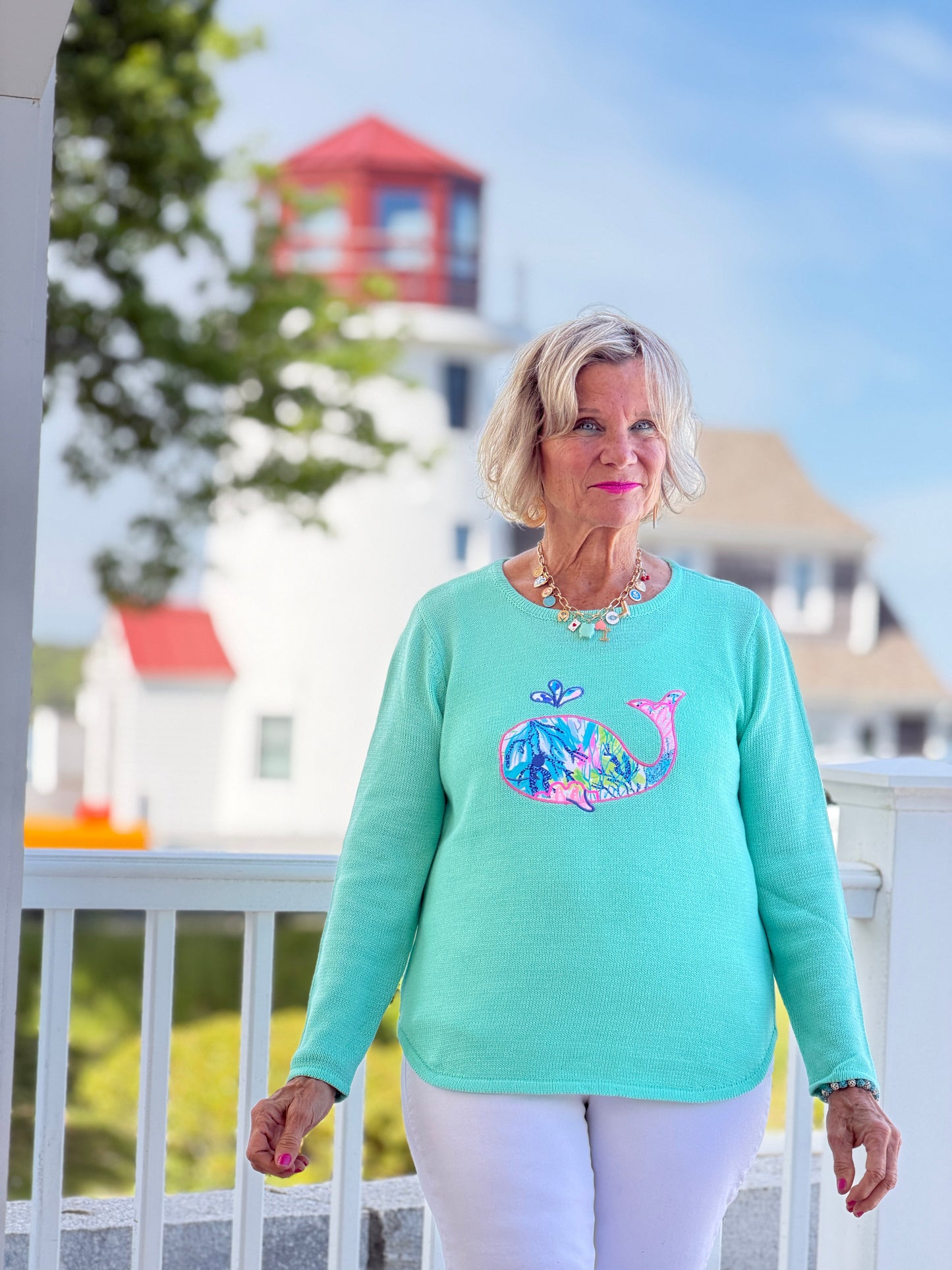 BEACH CLUB SEAFOAM WHALE SWEATER