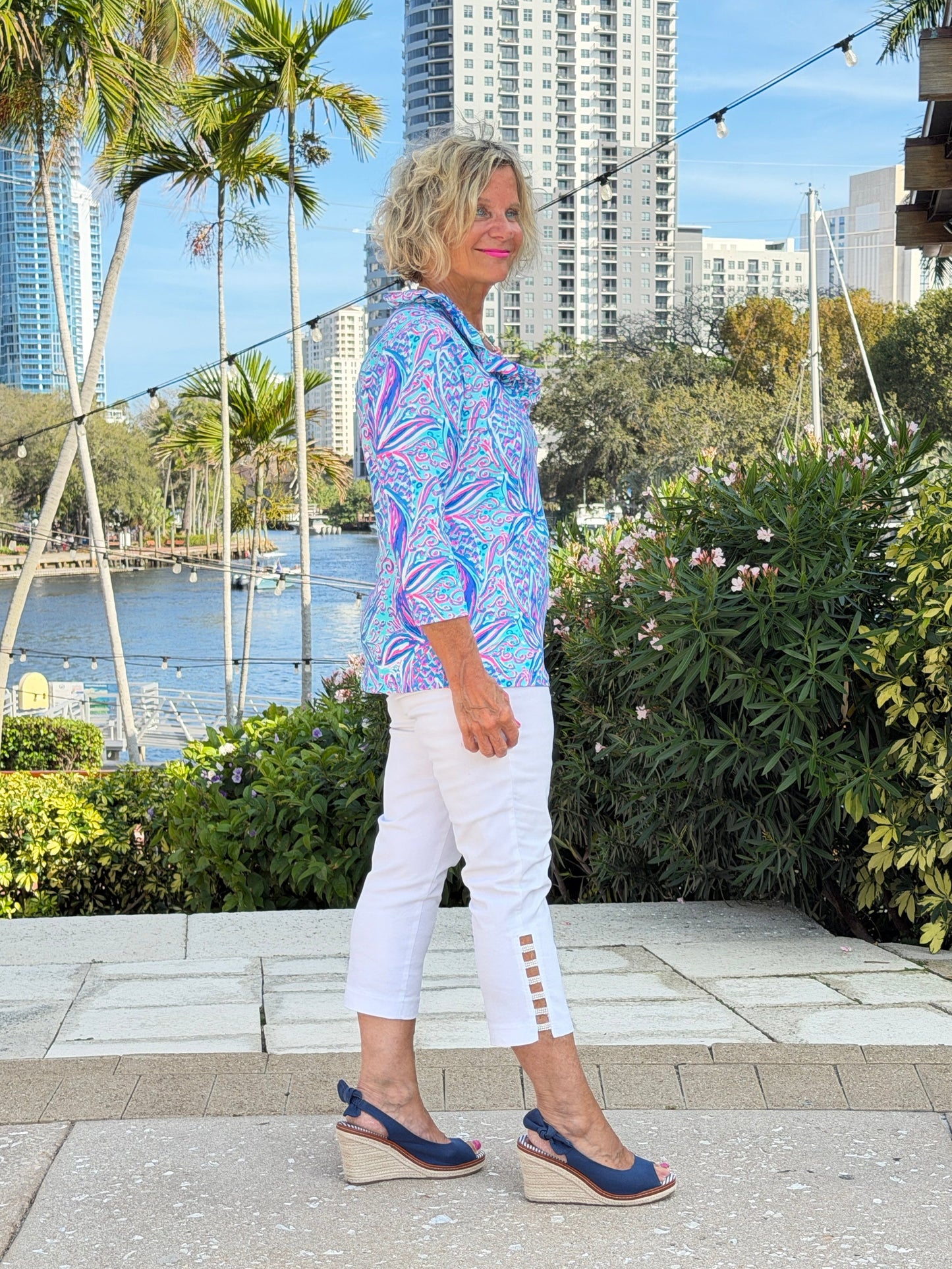 LULU B PALM ROYALE RUFFLE SLEEVE TOP