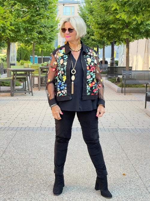 AFTERNOON AT THE GARDEN LACE BLACK JACKET