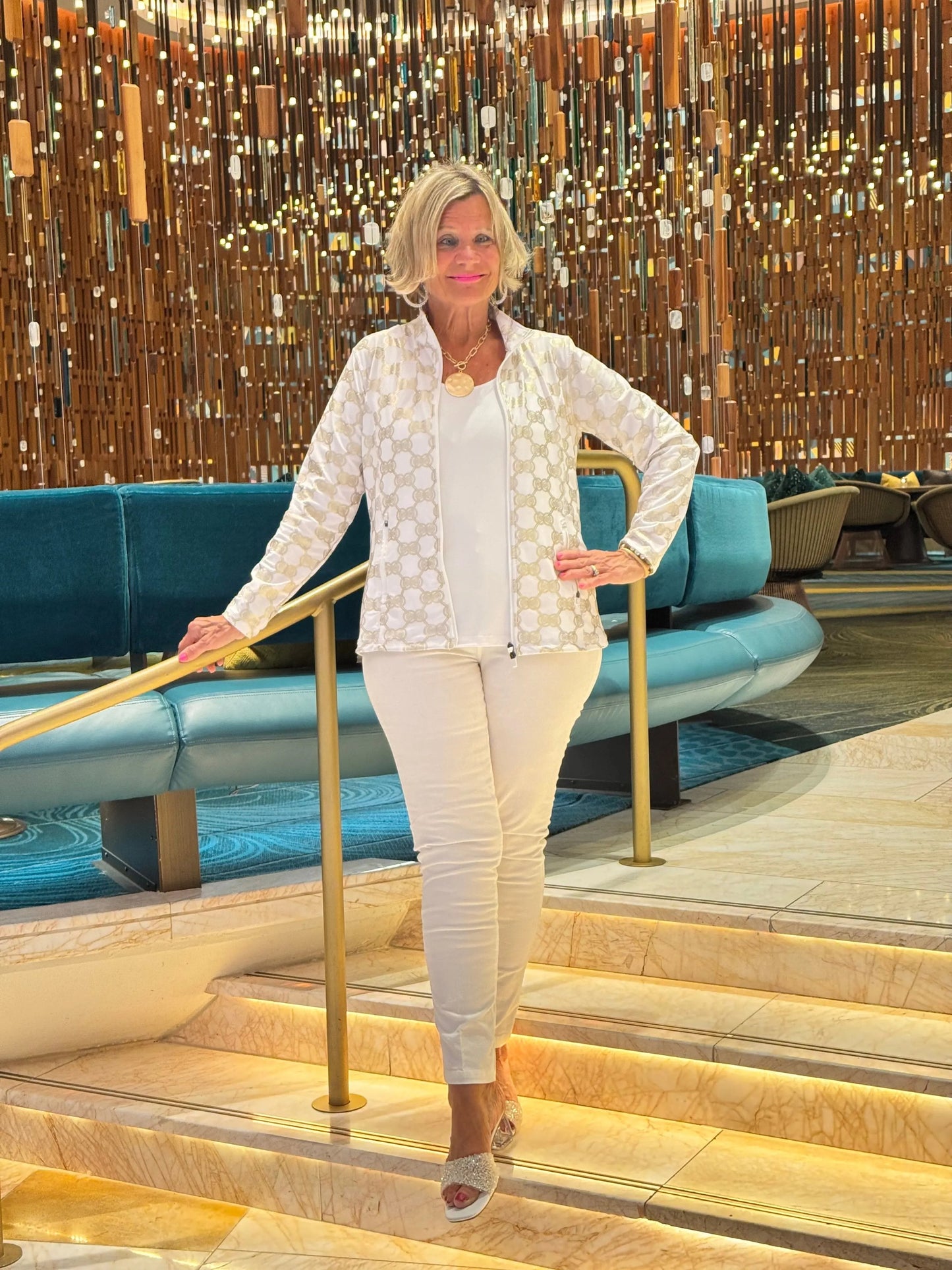LULU-B WHITE & GOLD FULL ZIPPER JACKET
