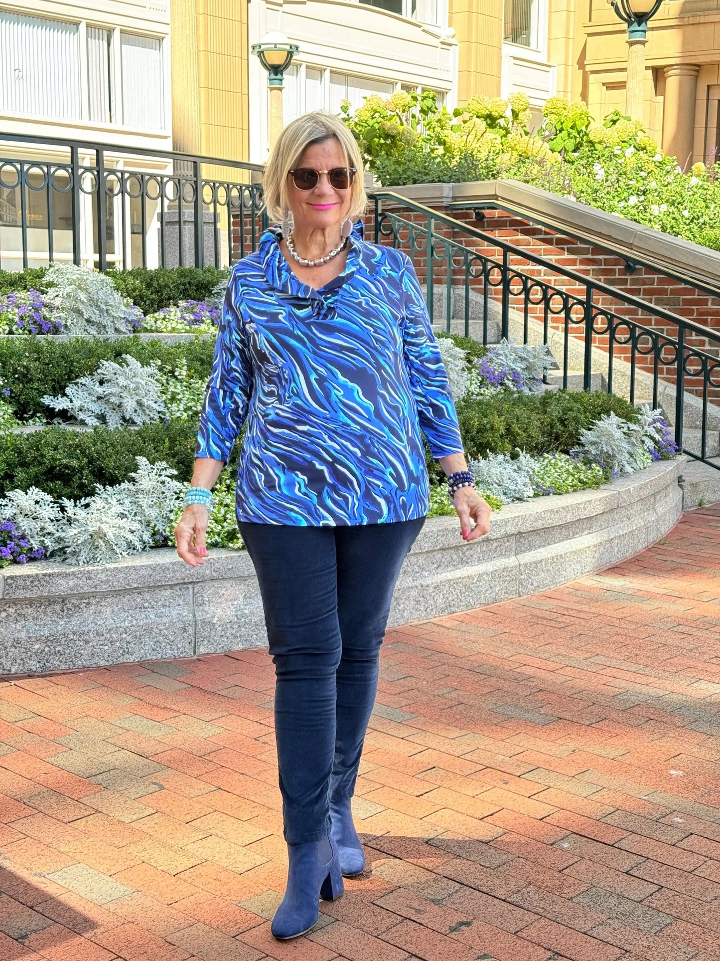 LULU-B SIZZLE BLUE HALF ZIPPER TOP