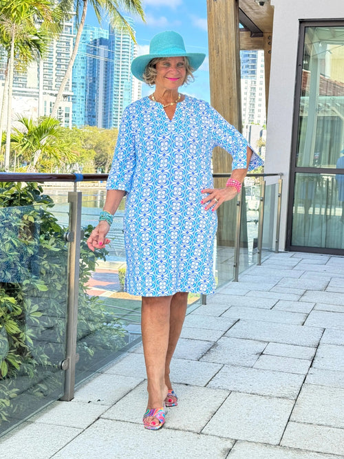 LULU B COASTAL BLOOM NOTCH SLEEVE DRESS