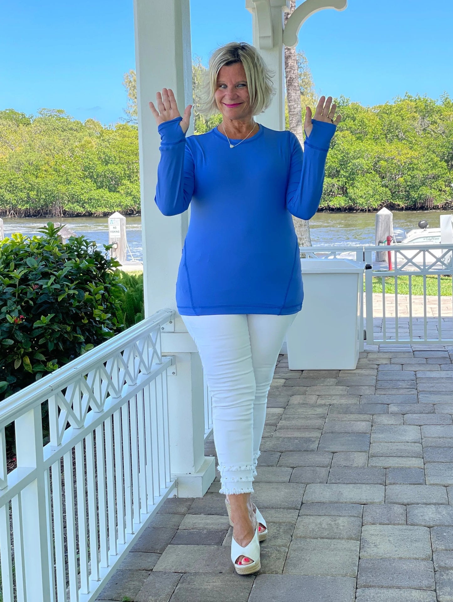 BLU THUMBHOLE TOP