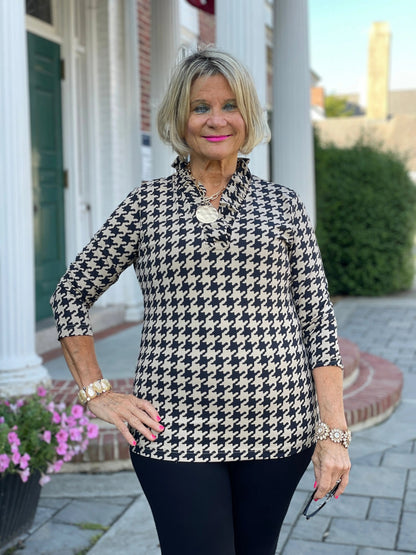 HOUNDSTOOTH RUFFLE TOP