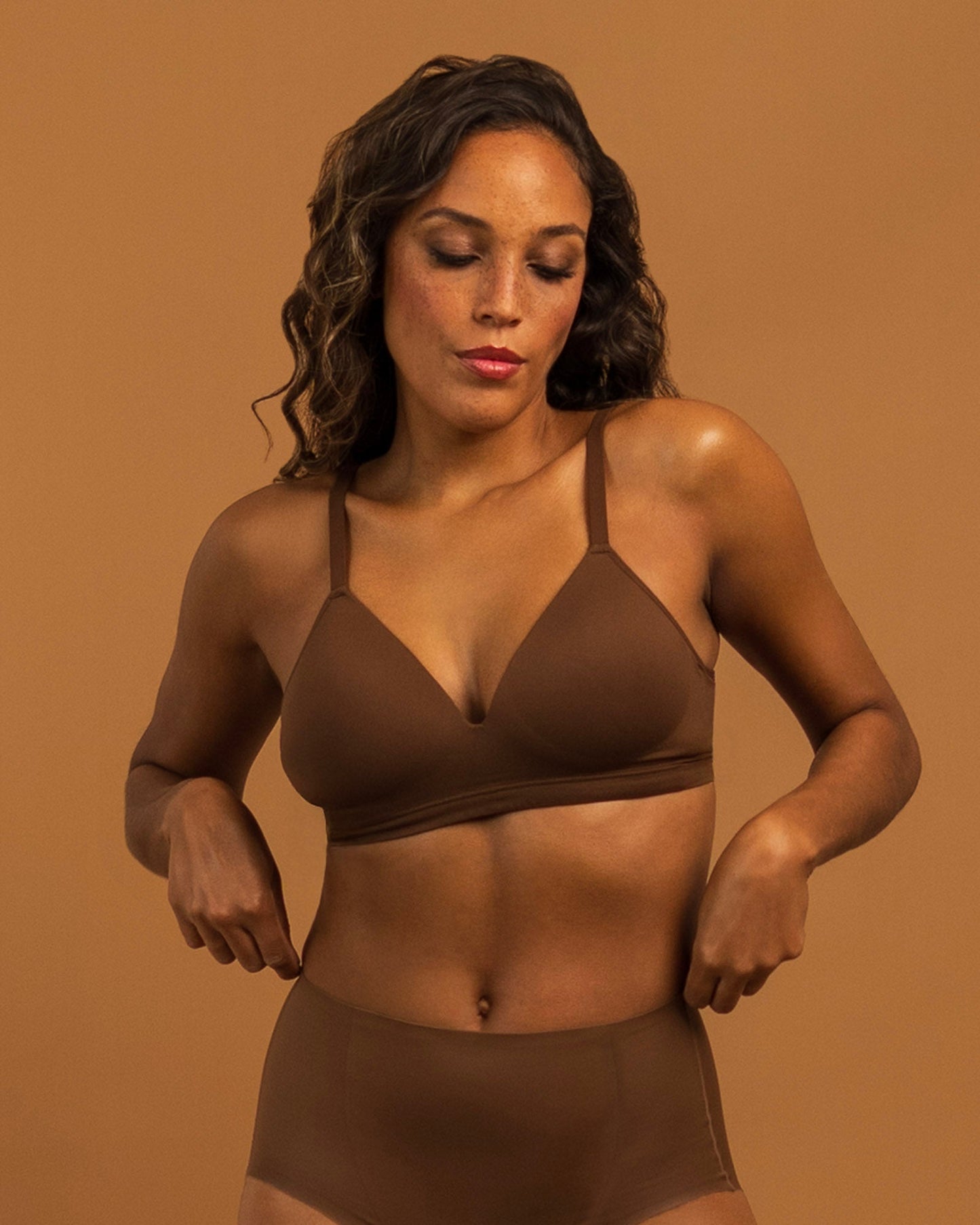 LAYER ZERO SEAMLESS WIRELESS NYLON BRA