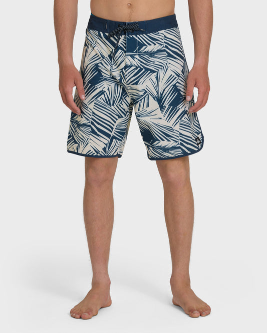 Aruba Palm Scallop 19" Boardshorts - Dark Denim