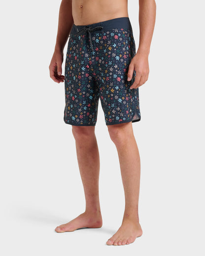 Surfsilk Scallop Ditsy 19" Boardshorts - Black