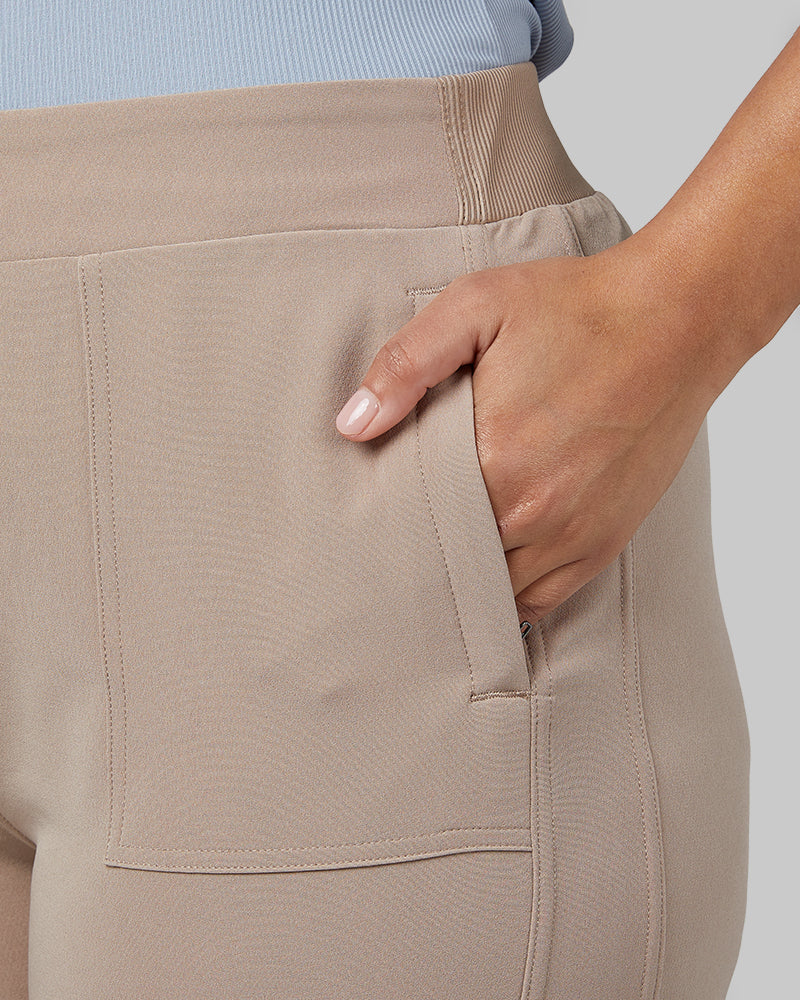 WOMEN'S STRETCH WOVEN CAPRI