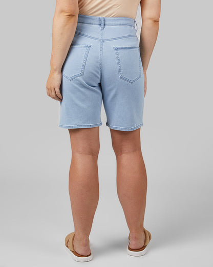 WOMEN'S STRETCH COMFORT JEAN BERMUDA SHORT