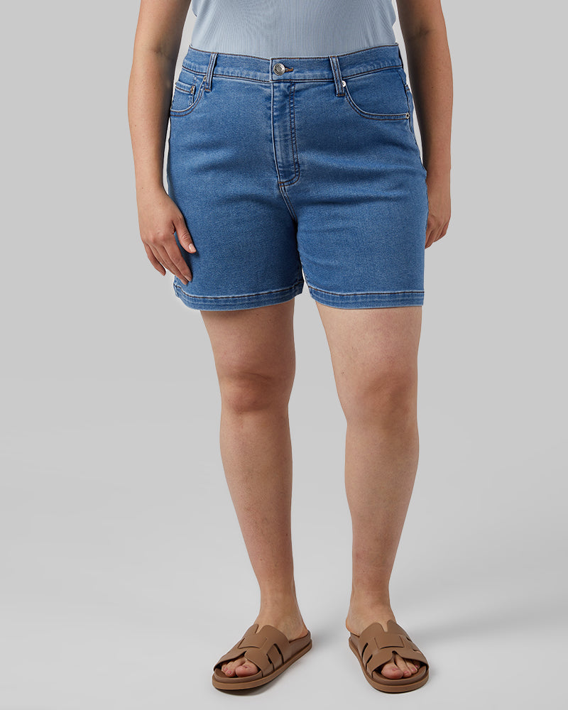 WOMEN'S STRETCH COMFORT JEAN 5-INCH SHORT