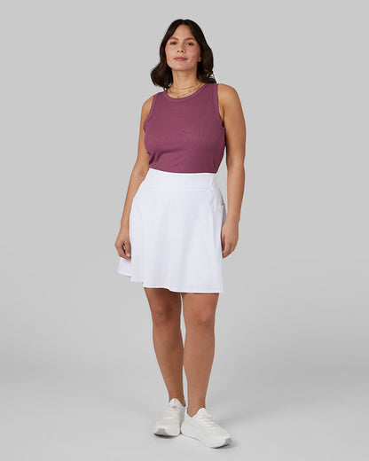 WOMEN'S FLYWEIGHT WOVEN SKORT