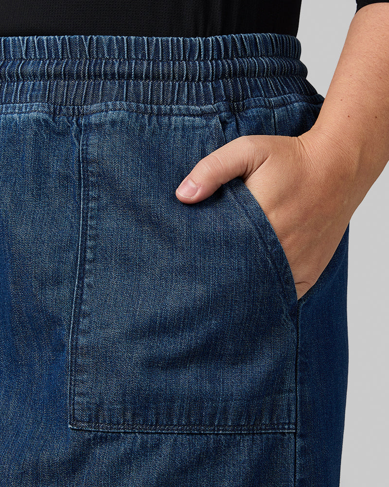 WOMEN'S FEATHERWEIGHT DENIM SKORT
