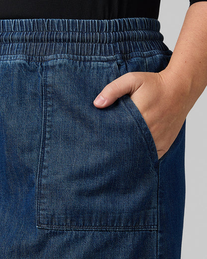 WOMEN'S FEATHERWEIGHT DENIM SKORT