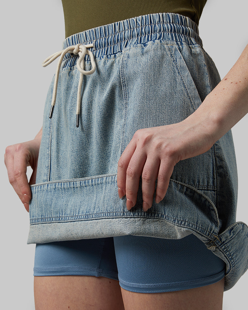WOMEN'S FEATHERWEIGHT DENIM SKORT