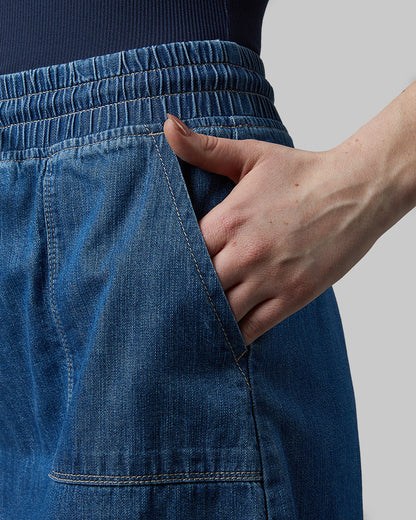 WOMEN'S FEATHERWEIGHT DENIM SKORT