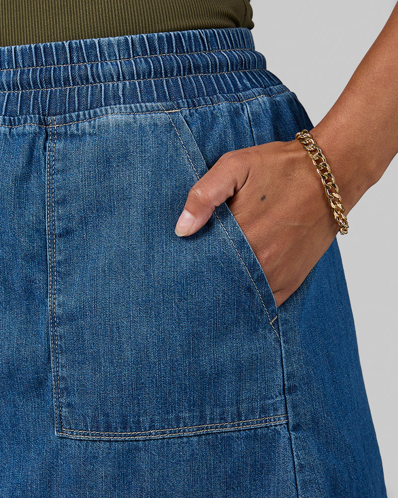 WOMEN'S FEATHERWEIGHT DENIM SKORT