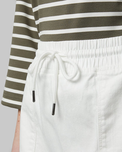 WOMEN'S FEATHERWEIGHT DENIM SKORT