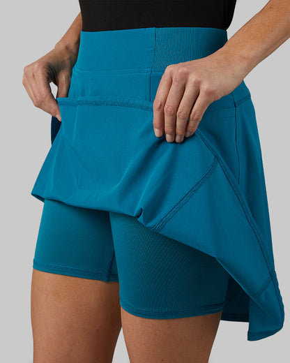 WOMEN'S FLYWEIGHT WOVEN SKORT