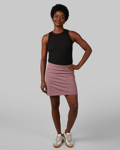 WOMEN'S LUXE STRETCH SKORT