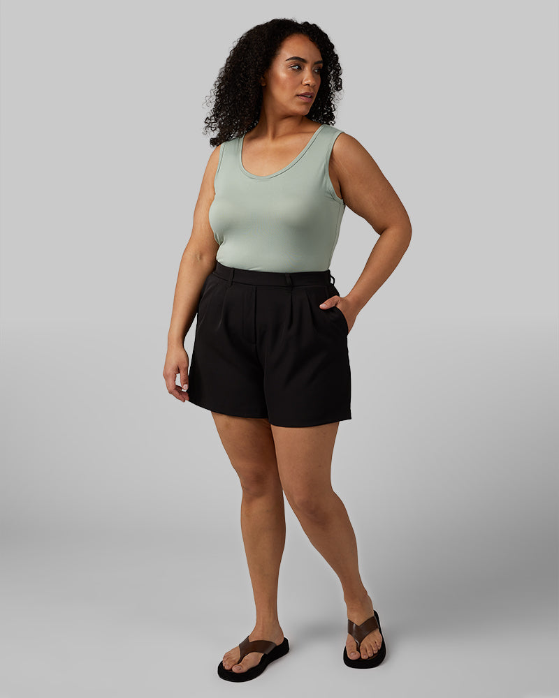 WOMEN'S FEATHERWEIGHT WOVEN PULL-ON SHORT