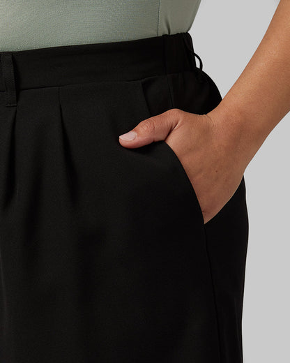 WOMEN'S FEATHERWEIGHT WOVEN PULL-ON SHORT