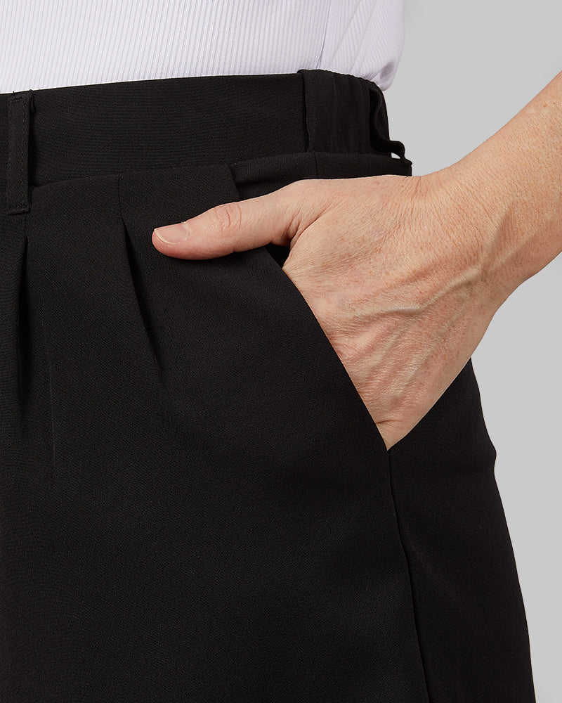 WOMEN'S FEATHERWEIGHT WOVEN PULL-ON SHORT