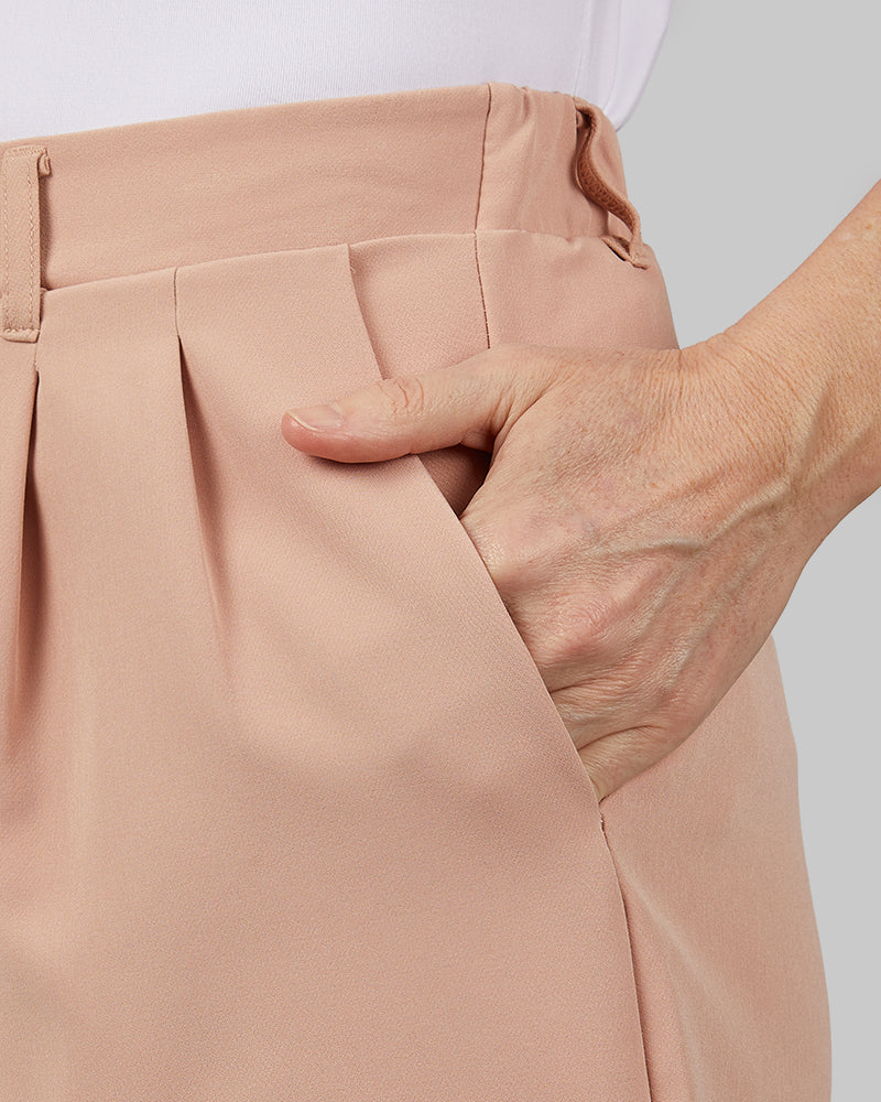 WOMEN'S FEATHERWEIGHT WOVEN PULL-ON SHORT