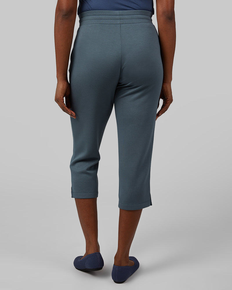 WOMEN'S STUDIO TECH CAPRI