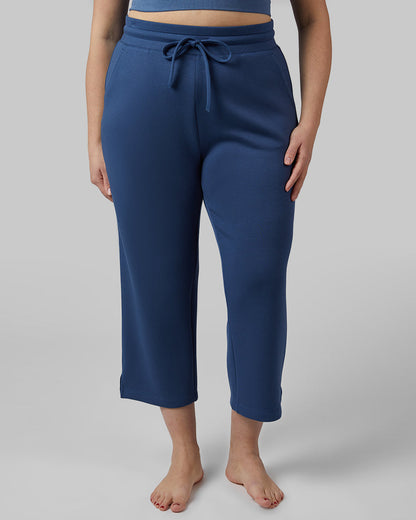 WOMEN'S STUDIO TECH CAPRI
