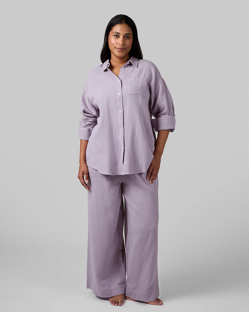 WOMEN'S SOFT GAUZE OVERSIZED LONG SLEEVE BUTTON-UP