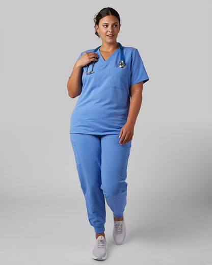 WOMEN'S CHEST POCKET V-NECK SCRUB TOP