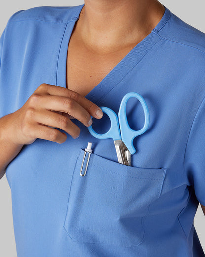 WOMEN'S CHEST POCKET V-NECK SCRUB TOP