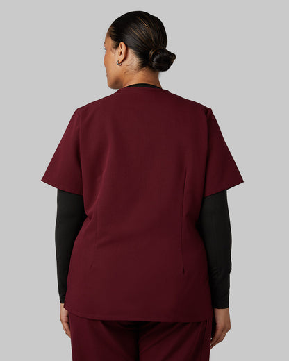 WOMEN'S CHEST POCKET V-NECK SCRUB TOP