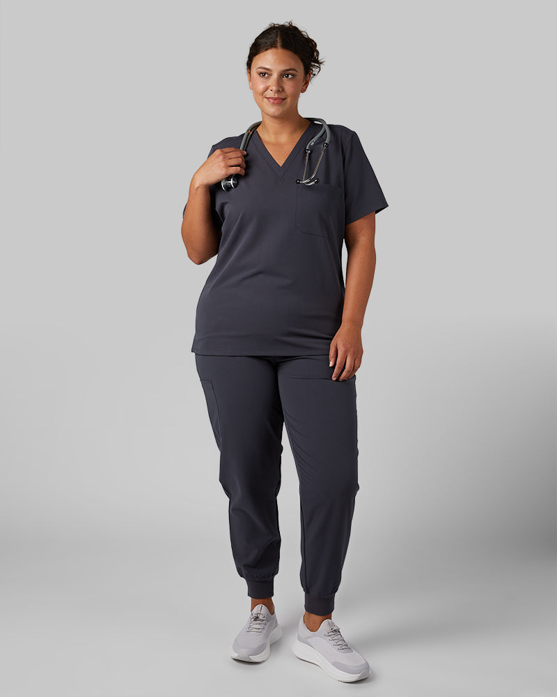 WOMEN'S CHEST POCKET V-NECK SCRUB TOP
