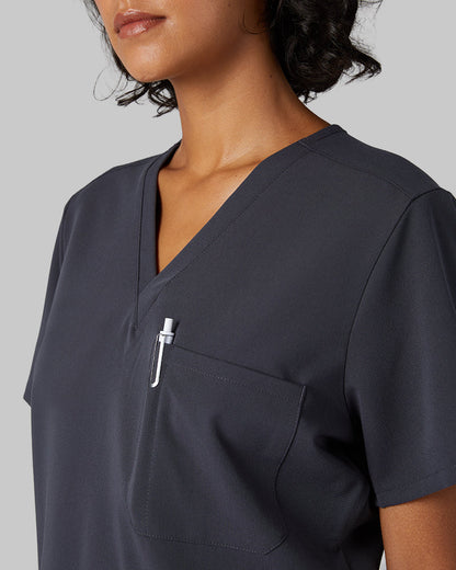 WOMEN'S CHEST POCKET V-NECK SCRUB TOP