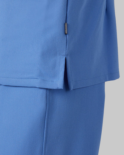 WOMEN'S 2-POCKET V-NECK SCRUB TOP