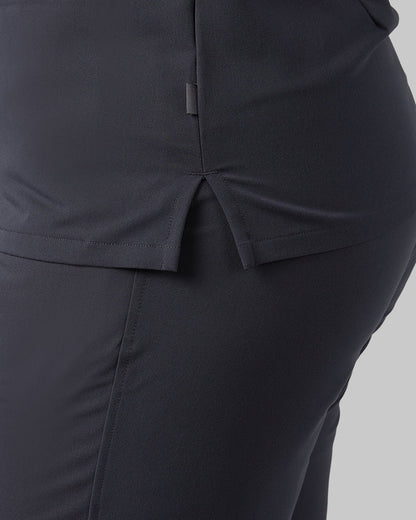 WOMEN'S 2-POCKET V-NECK SCRUB TOP