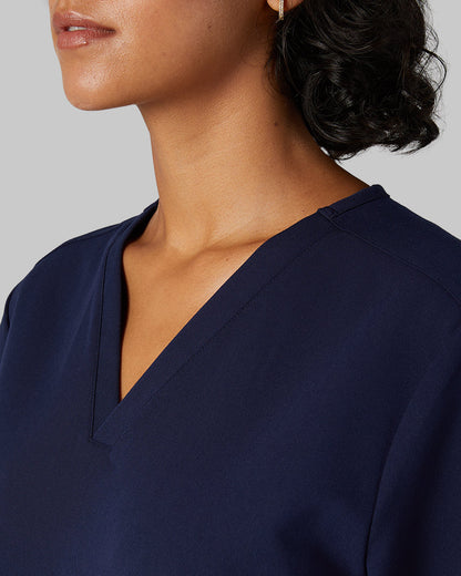 WOMEN'S 2-POCKET V-NECK SCRUB TOP