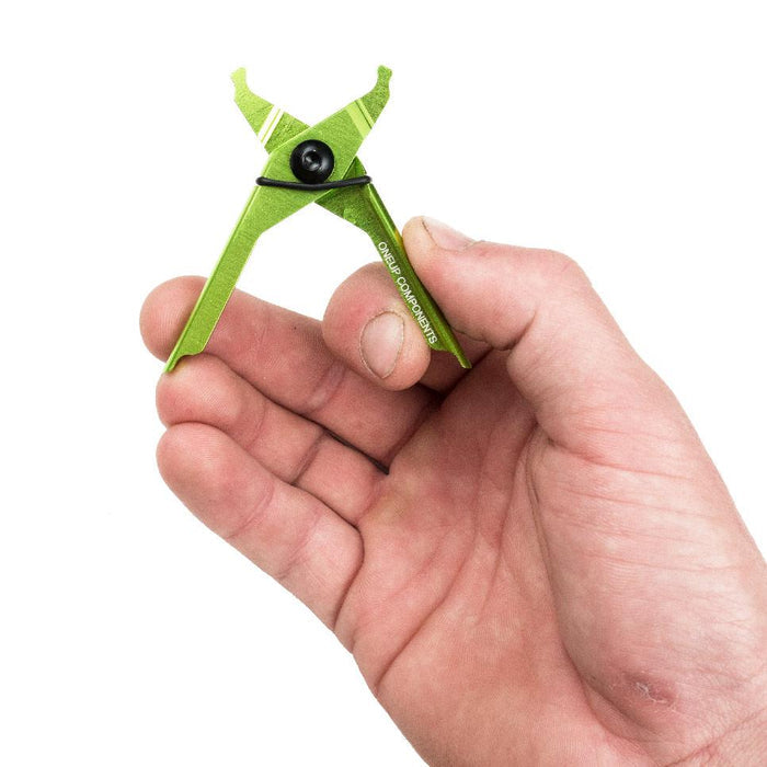 EDC Plug & Pliers Kit