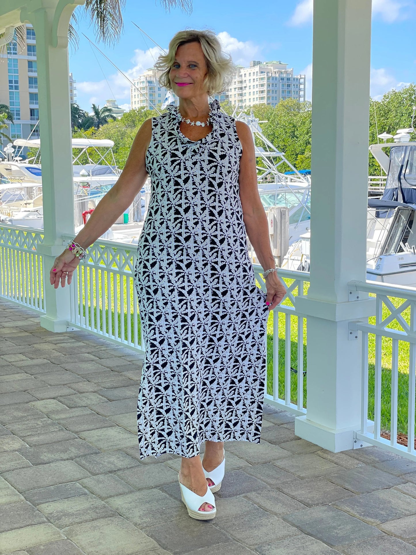 BLACK AND BEIGE MAXI