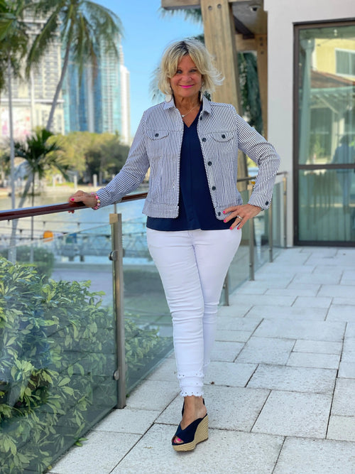 LULU B  NAVY LINSEERSUCKER JACKET