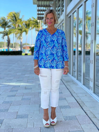 AQUA LANE V-NECK TOP