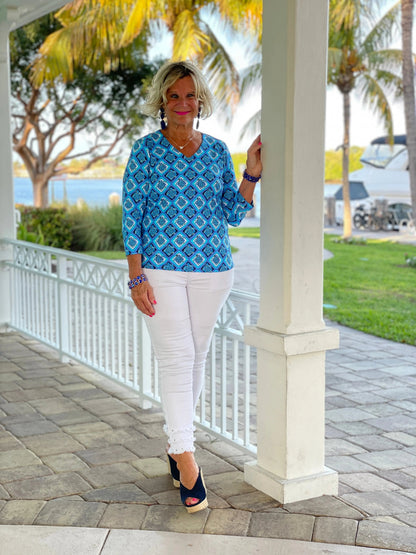 BAHAMA BLUE TURTLE V NECK