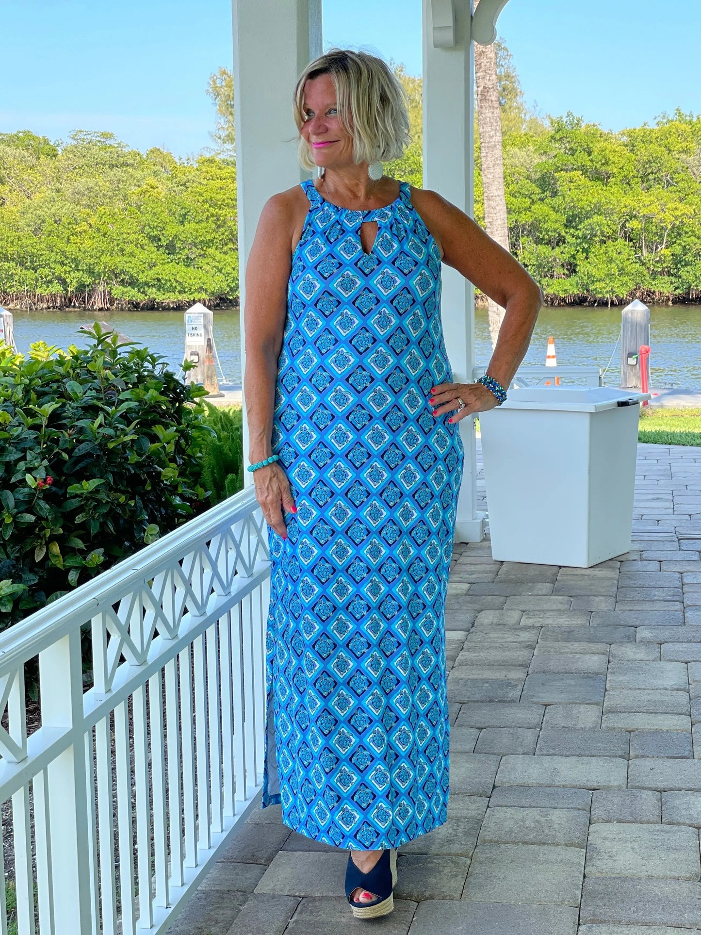 BAHAMA BLUE TURTLE KEYHOLE MAXI